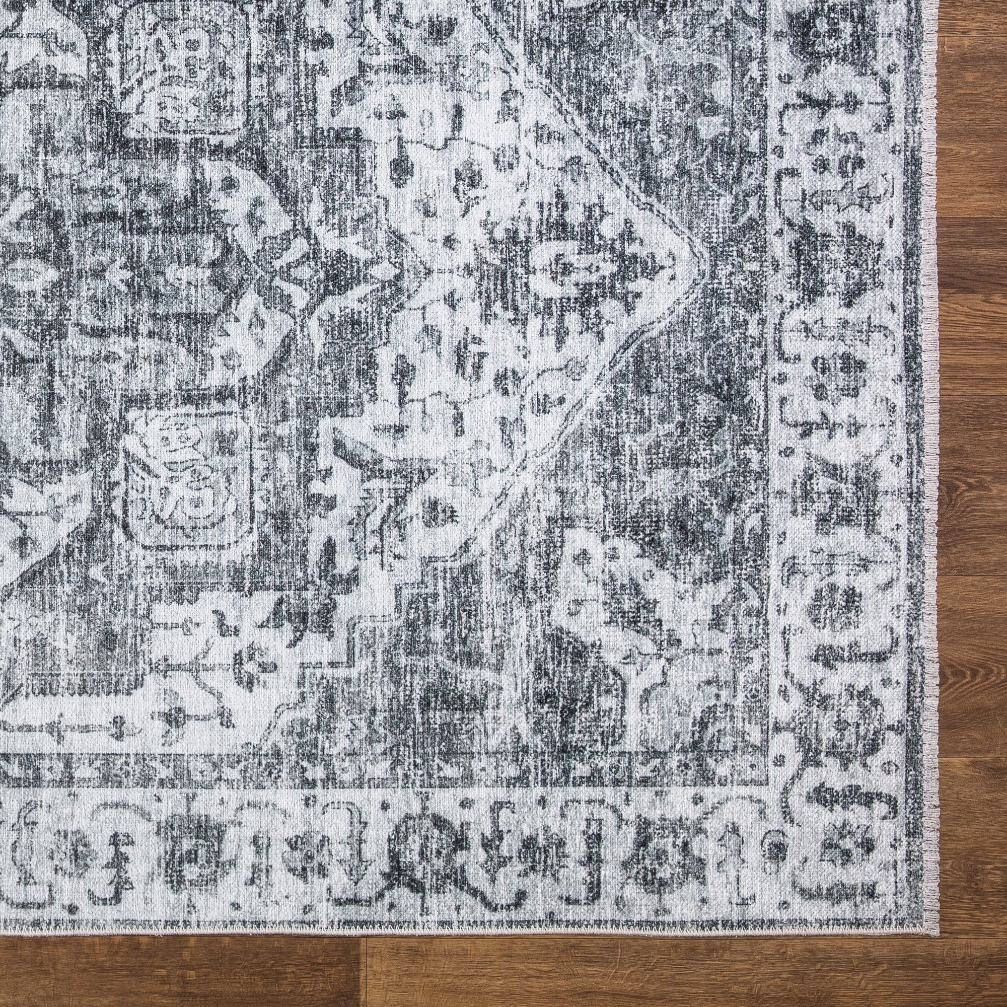 Caria CR-12 Traditional Washable Rug | Non-Slip - Image 5