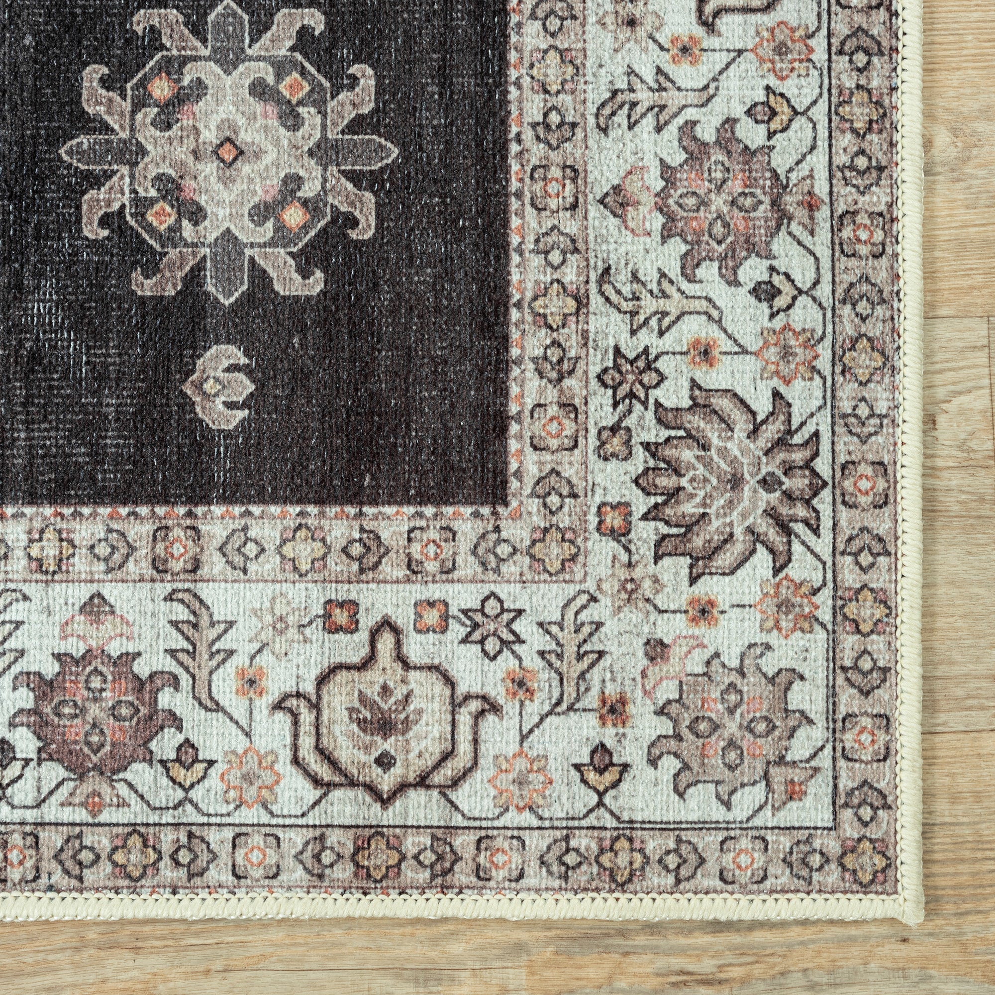 Ionia IO-16 Traditional Washable Rug | Non-Slip - Image 11